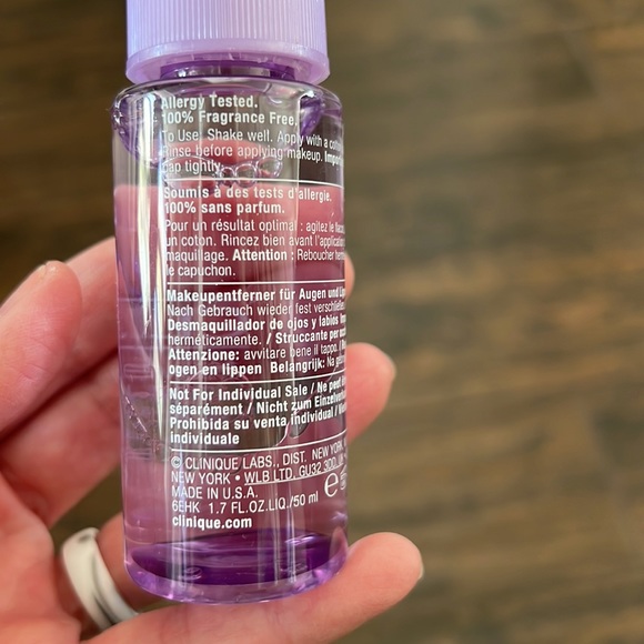 Clinique Take The Day Off Makeup Remover Travel Size - Picture 3 of 3